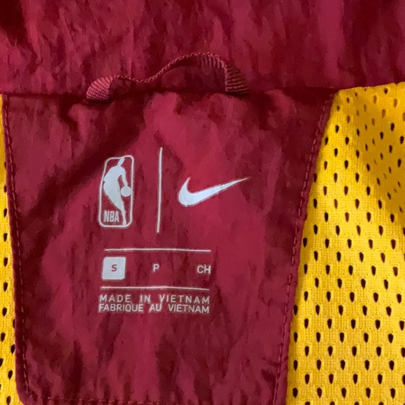 Nike Men’s Size Small Cleveland Cavaliers Zip Up Jacket, Great Condition! - Picture 5 of 11